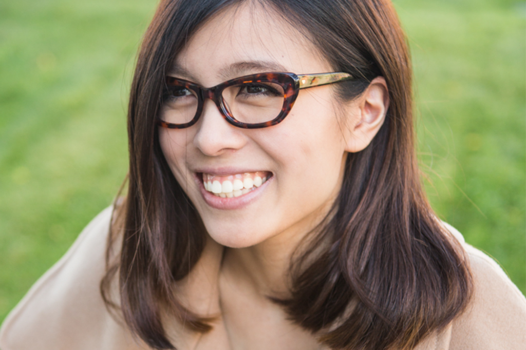 Eyewear Styles To Match Your Personality_Love L747 Yellow Tort