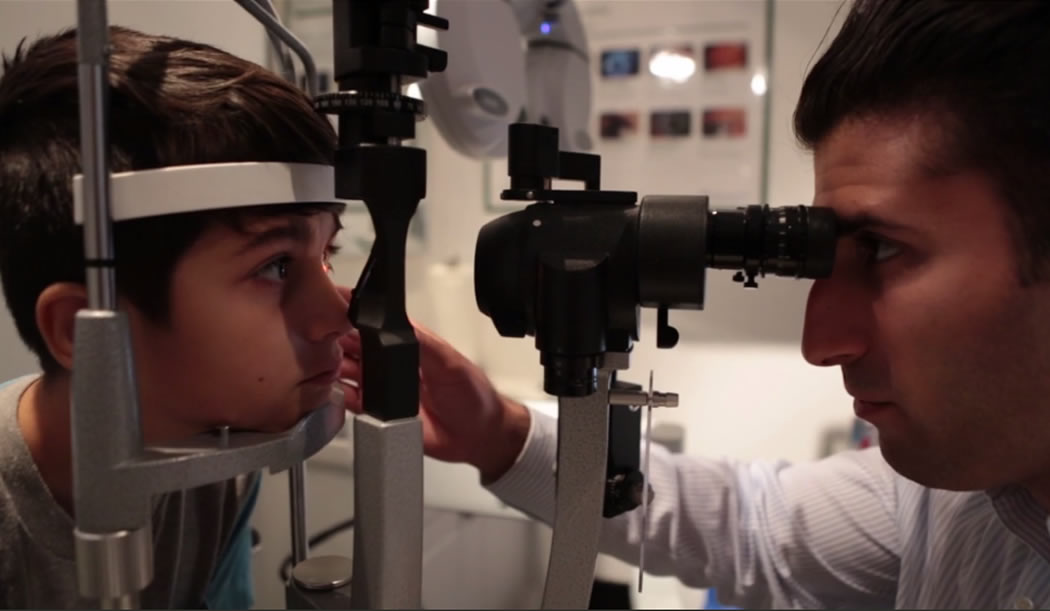 pediatric-eye-exam-test